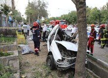 تصادف وحشتناک پراید با یک درخت در مشهد