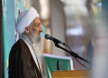 امام جمعه ساری: ما حسینی هستیم و در برابر تهدید و زورگویی دشمن تسلیم نخواهیم شد