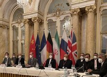 گزارش جالب سایت نزدیک به زاکانی: چرا از ظریف تمجید می کردید اما از باقری کنی انتقاد می کنید؟/ چرا در بحث منافع ملی، جناحی برخورد می کنید؟
