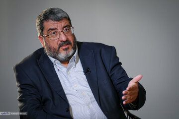 فواد ایزدی: آمریکا قبل از حمله به فردو به ایران خبر داده بود