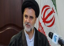 نماینده عضو جبهه پایداری: روحانی دیکتاتور است/ رئیس جمهور اعلام کند که ساعت چند سر کار می‌آید و ساعت چند می‌رود