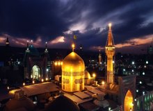 حرم امام رضا (ع) پس از حمله توپخانه‌ای روس‌ها در سال ١٢٩٠ خورشیدی+ عکس
