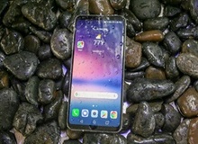 جدول مقایسه وی ۳۰ ال‌جی با نوت ۸، گلکسی اس ۸، موتوزدفورس ۲ و اچ‌تی‌سی ۱۱