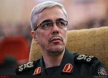 مرعوب تهدیدات برای معامله درمورد توان دفاعی وموشکی خود نخواهیم شد