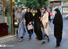  ارگان مطبوعاتی نزدیک به قالیباف: مواجه با حجاب با روش‌هایی مانند گشت ارشاد، نوعی ساده‌سازی است/نابسامانی اقتصادی تسهیل کننده پدیده بی حجابی سیاسی است