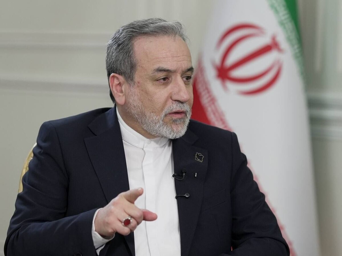 عراقچی: بارها هشدار داده بودیم که اگر آمریکا وارد جنگ با ایران شود، این جنگ‌شراسر منطقه را در بر خواهد گرفت