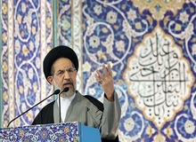 امام جمعه تهران: با حمله پیش دستانه آرایش نظامی آمریکا و اسرائیل را بر هم می زنیم  