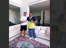 فرش اهدایی باشگاه پرسپولیس در خانه‌ کریستیانو رونالدو در ریاض+فیلم 