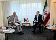 مسئول سیاست خارجی اتحادیه اروپا به عراقچی: ایران به روسیه راکت کوتاه برد ارسال کرده است