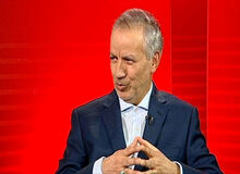 مهاجرانی: باید دوغ و دوشاب را بیامیزیم و داوری کاریکاتوری داشته باشیم