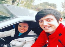 تصادف سردار آزمون با پورشه اش+ تصاویر
