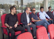 برگزاری نشست تاج با کی‌روش