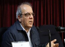 تحلیل عباس عبدی از رفتار حمله کنندگان به روحانی: نابخردی هم حدی دارد