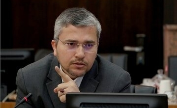 سخنگوی کمیسیون امنیت مجلس: سرنگونی هلیکوپتر آمریکایی در تنگه هرمز سیلی بر شیطان بود