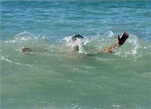 
دنبال فرد غرق‌شده به آب نزنید!