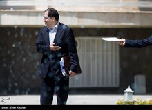 وزیر بهداشت استعفا داد

