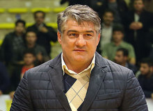 علیرضا حیدری: باید مجسمه اصغر فرهادی را از طلا بسازند و یک میدان به نامش کنند