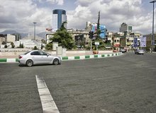 تکذیب نشست زمین در خیابان ونک/ حفر گودال توسط سازمان‌آب بوده است