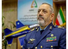 وزیر دفاع به چین سفر کرد