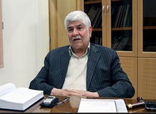 محمد هاشمی: آیت‌الله هاشمی در اختیار قرار دادن اسحله برای ترور حسنعلی منصور را رد کرده بود