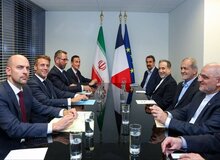 پزشکیان خطاب به امانوئل مکرون: آماده تعامل و گفتگو درباره پرونده هسته ای هستیم /ایران هرگز به دنبال سلاح هسته‌ای نبوده و نخواهد بود
