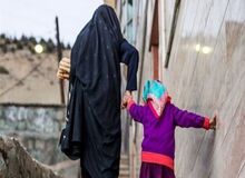 روند رو به رشد تعداد زنان سرپرست خانوار / مقام سازمان بهزیستی: از ۲۴۰ هزار خانوار زن سرپرست تحت پوشش بهزیستی ۱۷۱ هزار نفر آنها ۲۰ تا ۴۰ سال دارند