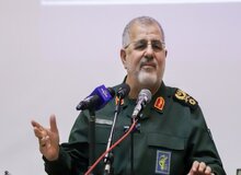  هر زمان که بخش‌های مختلف حول محور ولایت فقیه گرد هم می‌آیند، عقب نشینی خفت بار را به دشمن تحمیل می‌کنند 