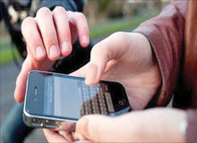انهدام باندی که اعضایش موبایل ۹۰ نفر را دزدیدند