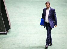 حمله کیهان به همتی: همه چیز را به لجن کشیده ای، دلار را گران کردی/ یک ادعانامه ملی علیه همتی تهیه شود