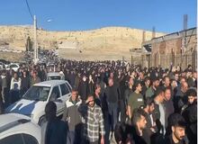 توصیه کیهان به برخورد شدید با معترضان: پیاده‌نظام اجیر شده که با دلارهای کثیف به خیابان گسیل شده‌اند