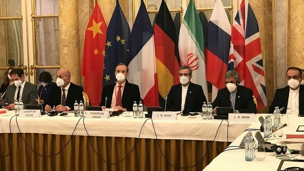  عضو کمیسیون امنیت ملی: آمریکا ارائه تضمین‌های سیاسی، حقوقی، اقتصادی و فنی را در مذاکرات هسته ای نمی پذیرد
