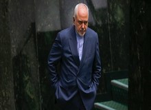 بکار بردن کلمه تعلیق کار دست «ظریف» داد/ شکایت‌های مجلس از حسن روحانی به ظریف رسید