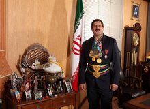 من خودم پورحیدری ام/ شاید پرستارها عکس را منتشر کرده اند/ من عکس نینداختم این عکس من نیست و نمی دانم عکس چه کسی است!


