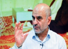 یک اقتصاددان: زمزمه هایی درباره قیمت سوخت و حامل های انرژی به گوش می‌رسد/ همواره در پیچ خطرناک کنونی به سر می‌بریم