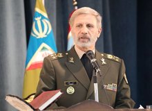فرمانده کل ارتش: راهی جز قوی شدن نداریم