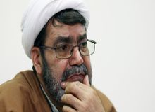 روحانیت باید زندگی متوسط و معمولی داشته باشد نه زندگی رهبانیتی یا اشرافی/ در اسلام نه اشرافی‌گری مطلوب است، نه ریاضت/  هر وضعیتی پیش می‌آید می‌گویند دست آخوندهاست!