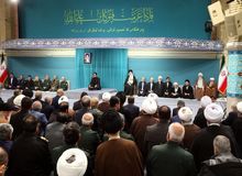 آیت‌الله خامنه‌ای:  اصرار دولت‌های قلدر برای مذاکره، به منظور تحکم و تحمیل توقعات خودشان است