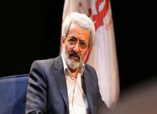 سلیمی نمین: اصولگرایان خام فریب احمدی‌نژادی‌ها را خورده‌اند/ جریان غربگرا تصویر مظلومی از روحانی نشان می دهد
