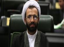 سلیمی: ادبیات سیاسی دانستن سوال از روحانی نخ‌نما شده