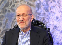 متکی: دولت ایران ۵ میلیون کارمند دارد؛ ژاپن ٣۵٠ هزار کارمند