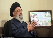 نماینده ولی فقیه در استان اصفهان: حضور روحانیون در بانک ها یک ضرورت است 