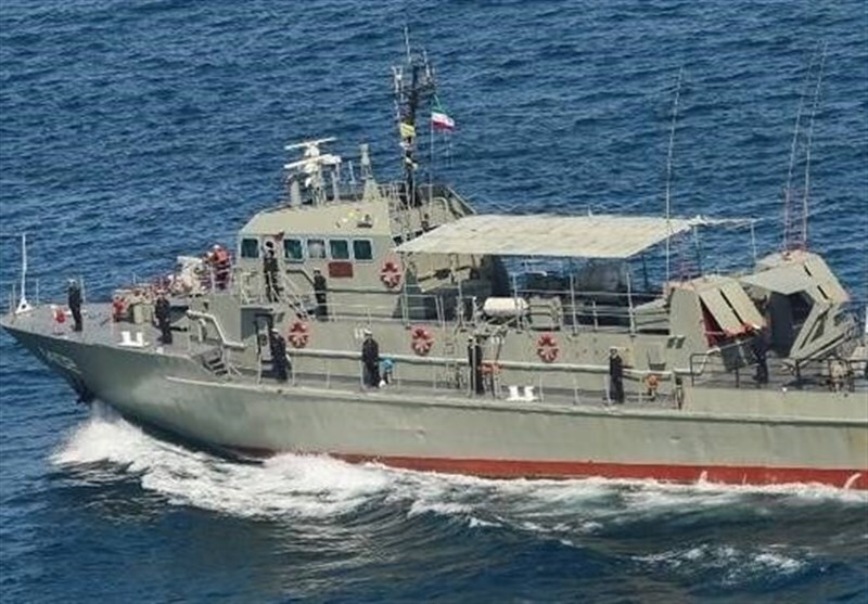 یک مقام آگاه نظامی: شناور کنارک غرق نشده است
