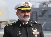 دریادار ایرانی: زیردریایی‌های ایران در تنگه هرمز دست به ماشه و در حال کف‌نشینی هستند