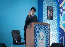 امام جمعه کرج: محاصره دریایی دشمن محکوم به شکست است