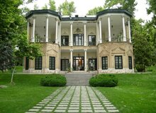 واکنش سازمان میراث فرهنگی به ادعای مالکیت بنیاد مستضعفان بر کاخ‌ها/ علی‌رغم توافق قبلی طرح دعوی شد