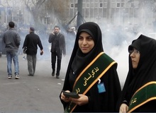 پلیس، خانمهای معتقد به حجاب را با دوربین سراغ برهنه ها و هرزه ها بفرستد تا ارشادشان کنند؛ اگر گوش نکردند به دستگاه قضایی فراخوانده شوند