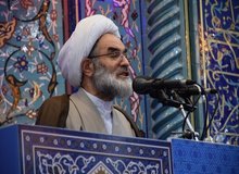 نماینده ولی فقیه در گیلان: زنانی که کشف حجاب می کنند، مخالفت خود را با اسلام و قرآن و قانون اساسی نشان می دهند