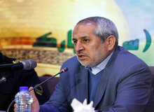 این بیان که مشکل جامعه چند تار مو نیست پس باید رها شود، مردود است
