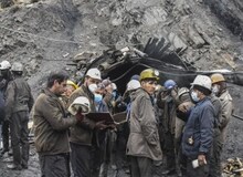  فعالیت معدن طزره متوقف و علت حادثه بررسی شود