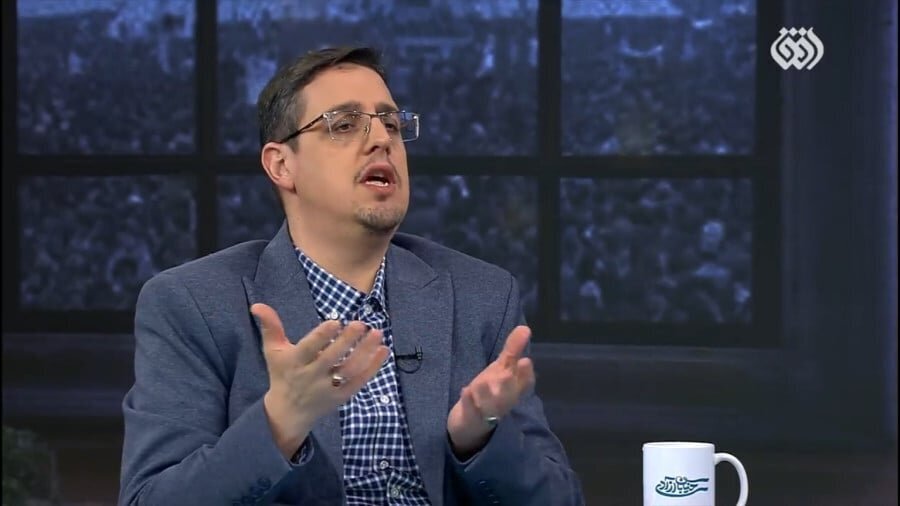 ادعای جنجالی فعال اصولگرا: خودارضایی زیر پوست شهر غوغا می‌کند/ نوجوانان قربانی «زیست اروتیک» هستند
